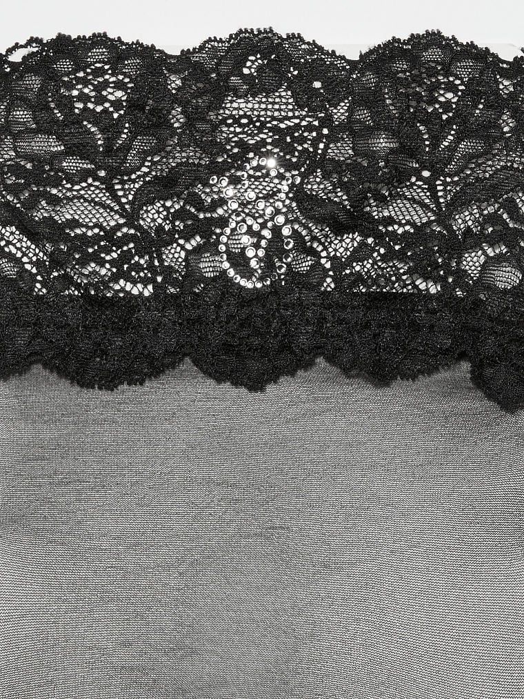 ירכונים עם סיומת תחרה ועקב מחוזק