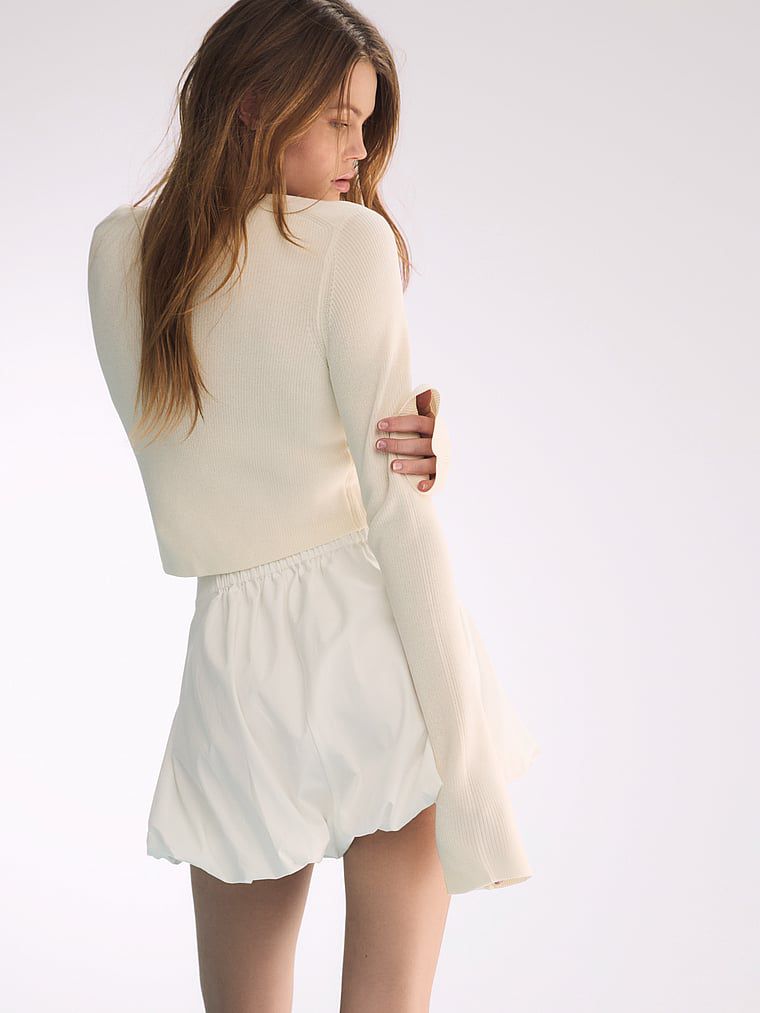 קרדיגן VS X Altuzarra