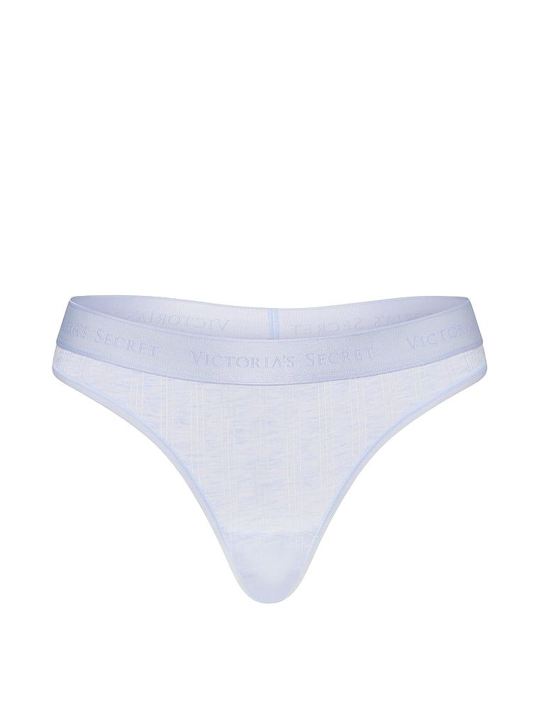 תחתוני חוטיני עם לוגו בשילוב מודל SoSoft