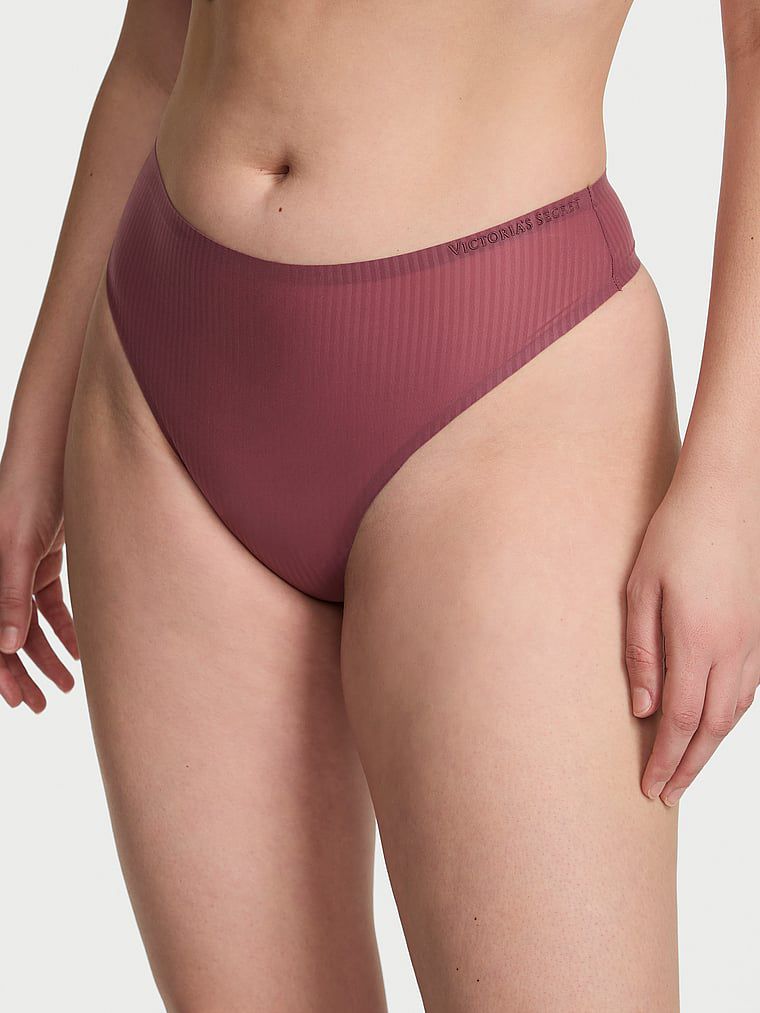 תחתוני חוטיני גזרה בינונית Body by Victoria Flex