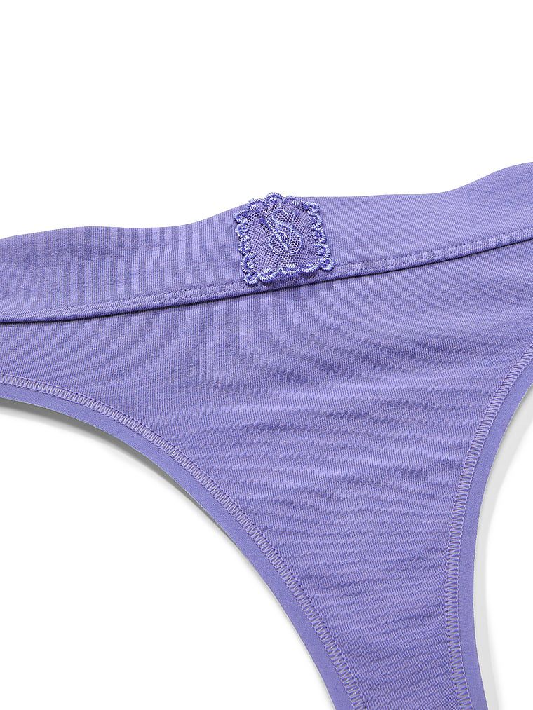 תחתוני חוטיני בשילוב כותנה עם תחרה ולוגו